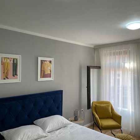 Vogue Apartment Cetinje Bagian luar foto