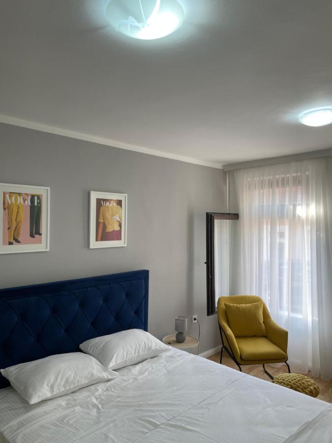 Vogue Apartment Cetinje Bagian luar foto